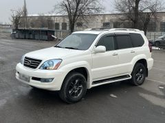 Photo of the vehicle Lexus GX