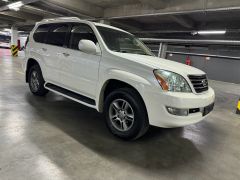 Photo of the vehicle Lexus GX