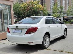 Фото авто BYD E5