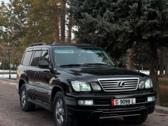 Photo of the vehicle Lexus LX