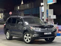 Сүрөт унаа Toyota Highlander