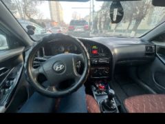 Сүрөт унаа Hyundai Elantra