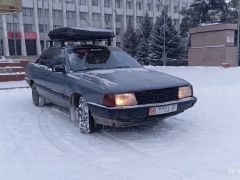 Photo of the vehicle Audi 100