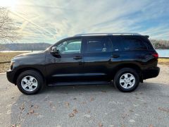 Фото авто Toyota Sequoia