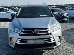 Photo of the vehicle Toyota Highlander