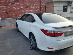 Photo of the vehicle Lexus ES