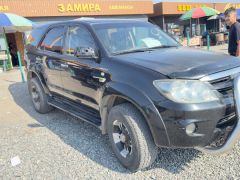 Сүрөт унаа Toyota Fortuner