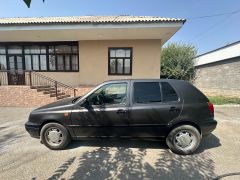 Фото авто Volkswagen Golf