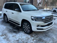 Photo of the vehicle Toyota Land Cruiser