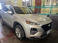 Photo of the vehicle Hyundai Santa Fe