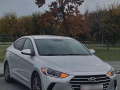 Photo of the vehicle Hyundai Elantra