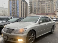 Фото авто Toyota Crown