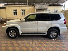 Photo of the vehicle Lexus GX