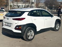 Сүрөт унаа Hyundai Kona