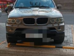 Photo of the vehicle BMW X5