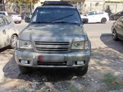 Сүрөт унаа Isuzu Trooper