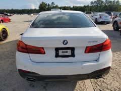 Photo of the vehicle BMW 5 Series