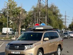 Photo of the vehicle Toyota Highlander