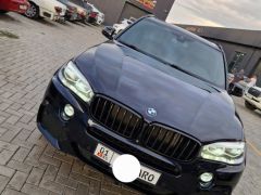 Photo of the vehicle BMW X5