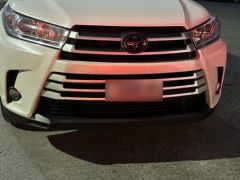 Photo of the vehicle Toyota Highlander