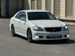 Сүрөт унаа Toyota Crown