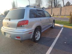 Photo of the vehicle Mitsubishi Outlander