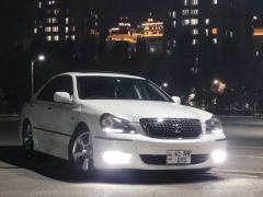 Фото авто Toyota Crown Majesta