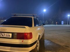 Photo of the vehicle Audi 80