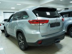 Сүрөт унаа Toyota Highlander