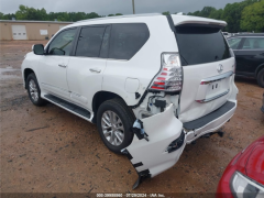 Photo of the vehicle Lexus GX