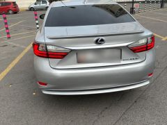 Photo of the vehicle Lexus ES