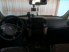 Photo of the vehicle Toyota Land Cruiser