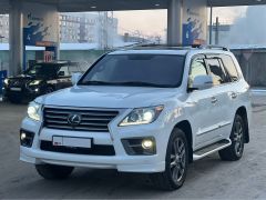 Photo of the vehicle Lexus LX