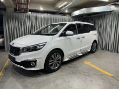 Photo of the vehicle Kia Carnival