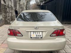 Photo of the vehicle Lexus ES