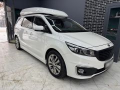 Photo of the vehicle Kia Carnival