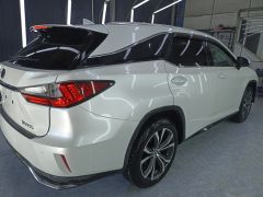 Photo of the vehicle Lexus RX