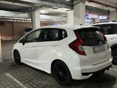 Photo of the vehicle Honda Fit