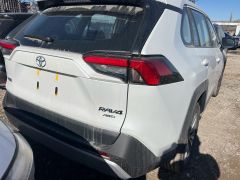 Photo of the vehicle Toyota RAV4