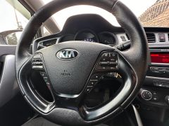 Сүрөт унаа Kia Ceed