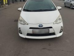 Фото авто Toyota Prius c