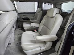 Photo of the vehicle Kia Carnival