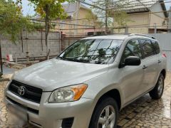 Сүрөт унаа Toyota RAV4