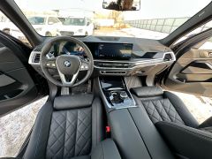 Photo of the vehicle BMW X5