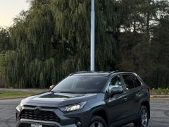 Сүрөт унаа Toyota RAV4