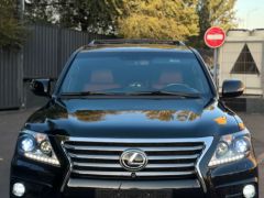 Photo of the vehicle Lexus LX