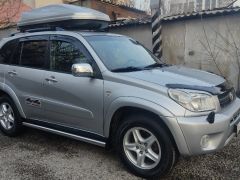 Сүрөт унаа Toyota RAV4