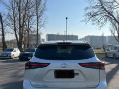 Сүрөт унаа Toyota Highlander