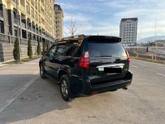 Photo of the vehicle Lexus GX