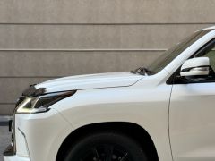 Сүрөт унаа Lexus LX